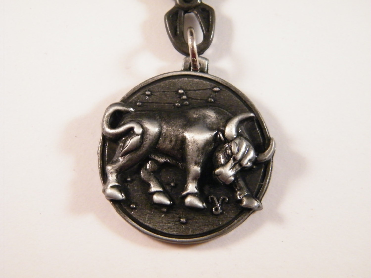 Taurus Zodiac Sign Keyring, Bull Keychain, Horoscope Gift, Bag Charm, Astrology Gift, Star Sign Keychain, Bull Charm Jewelry, Unisex Gift