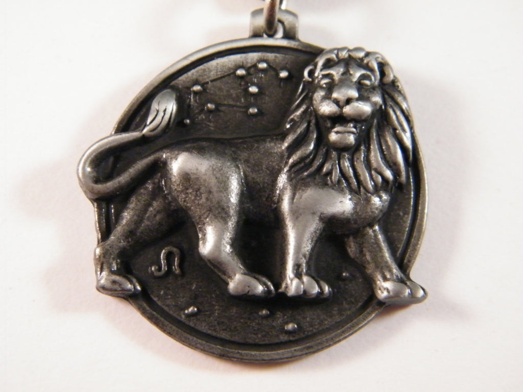 Leo keychain, Lion keyring, zodiac pendant, astrology bag charm, horoscope jewelry, star sign, birthday gift, car accessory, constellation