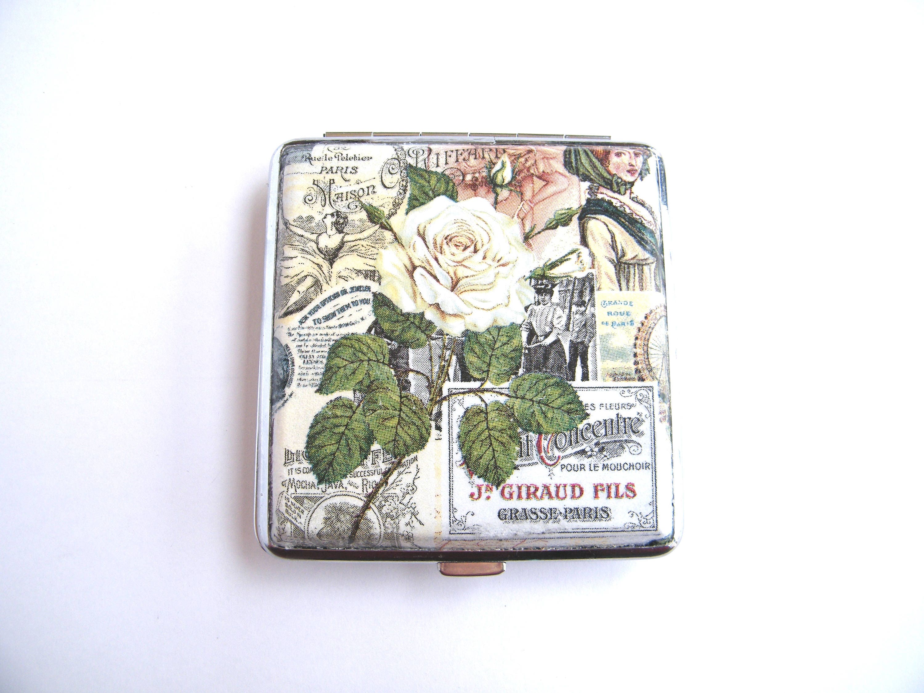 Cigarette case for her, vintage Paris cigarrette box, woman wallet, large credit card case, shabby chic box, gift for smokers, bag accessory