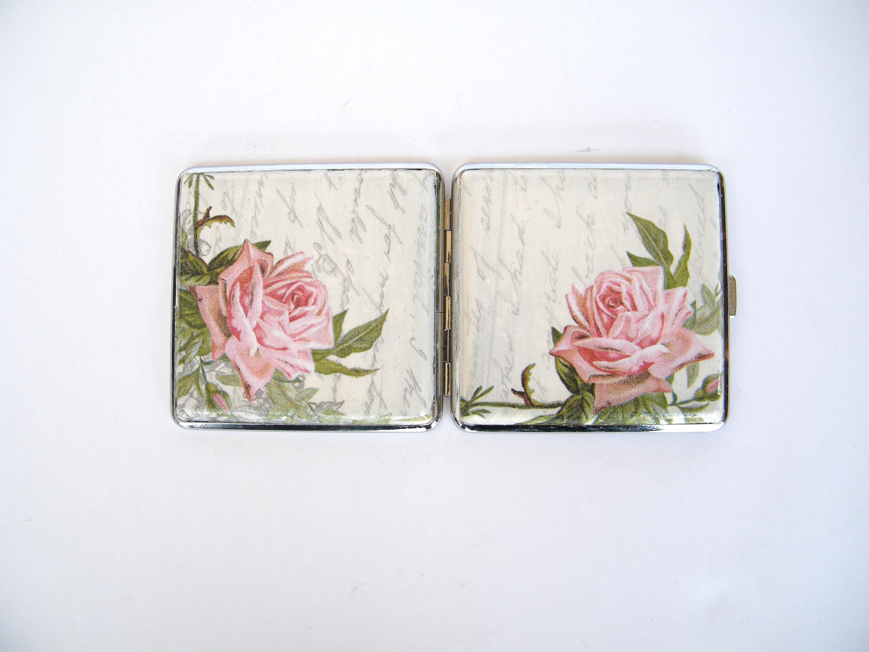 Cigarrette case for women, smokers gift, elegant case with rose, king size cigarette box for her, vintage case for her, floral OOAK gift