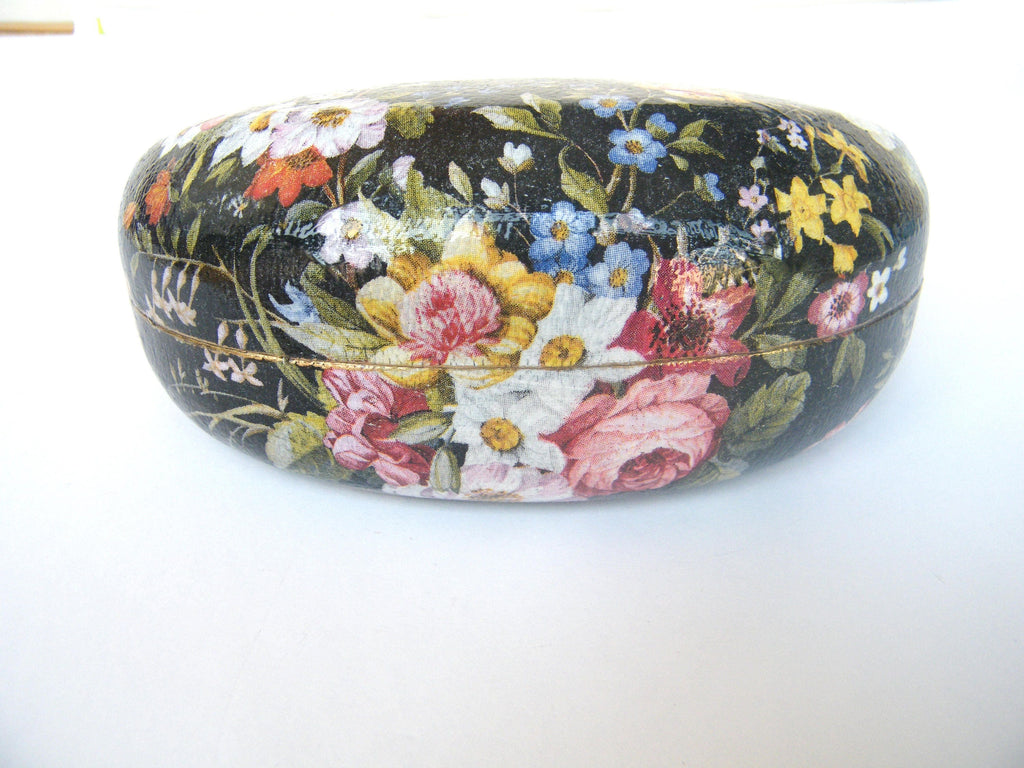 Woman Sunglasses Case, Elegant Spectacle Case, Hard Glasses Case, Shabby Chic, OOAK Gift for Her, Fabulous Bag Accessory, Purse Organizer