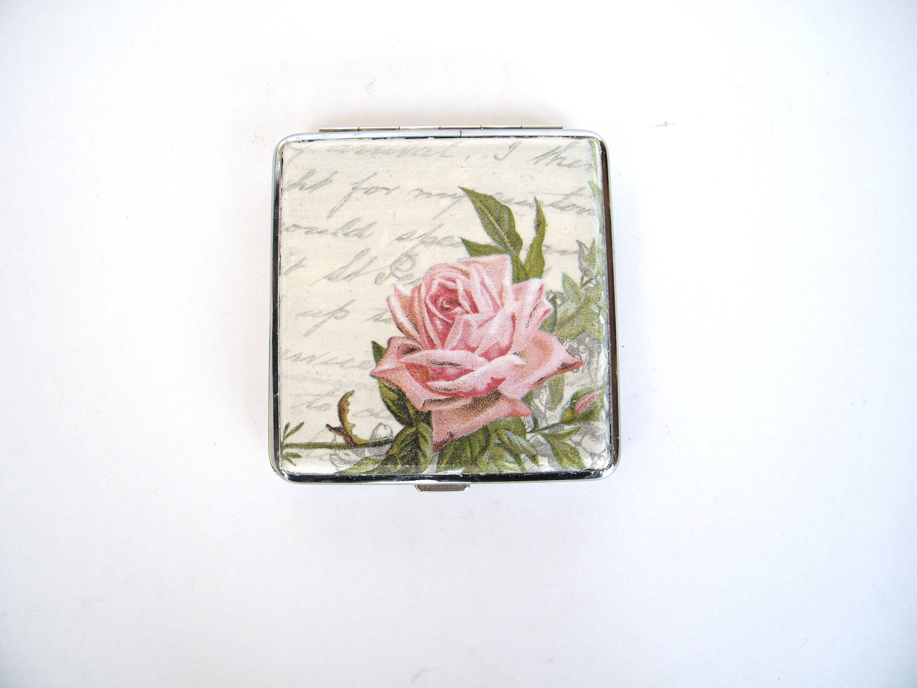 Cigarrette case for women, smokers gift, elegant case with rose, king size cigarette box for her, vintage case for her, floral OOAK gift