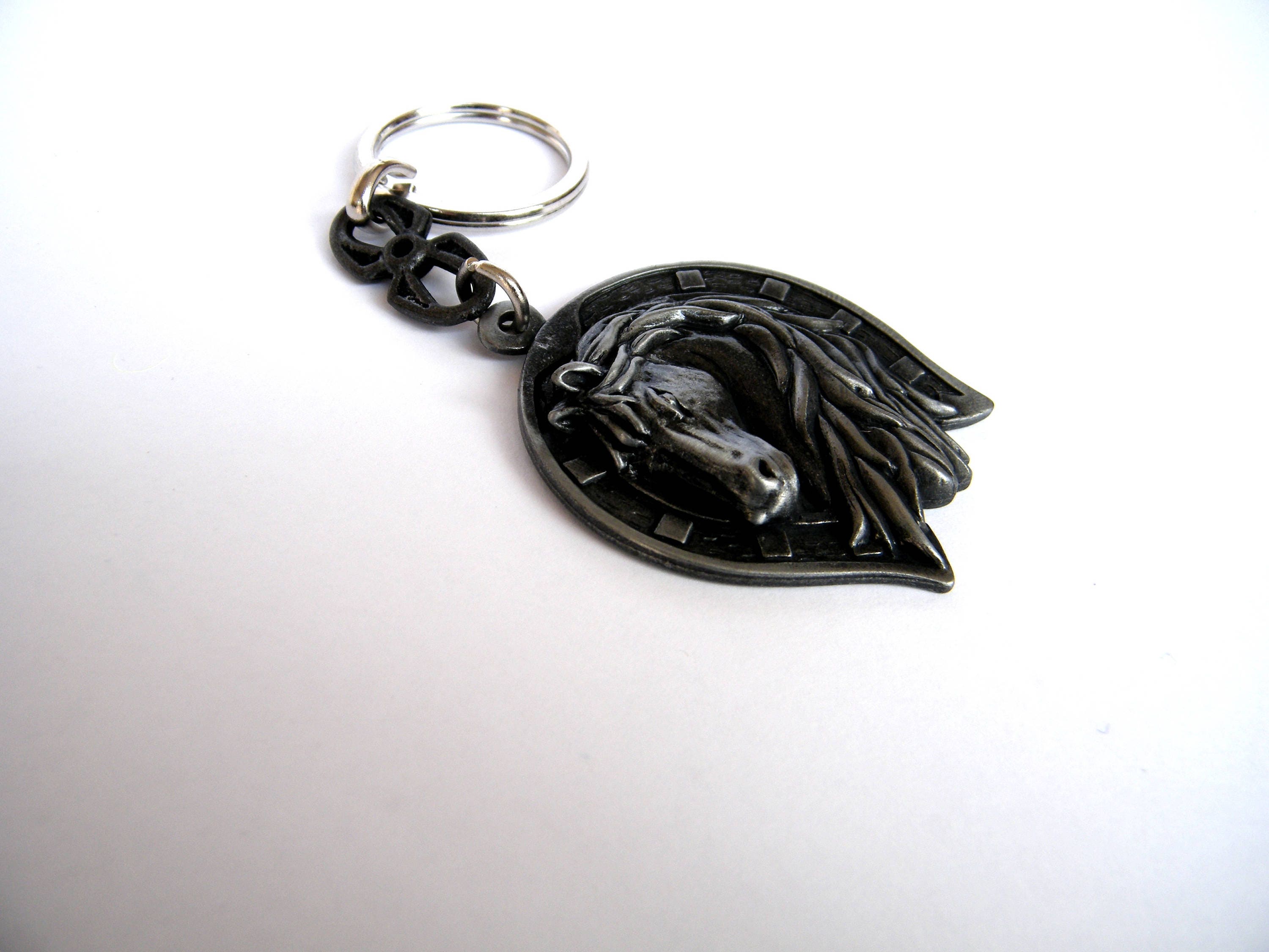 Horse keychain, horseshoe keyring, horse head charm, lucky keychain, gift for him, car accessory, cowboy gift, southwestern style, good luck