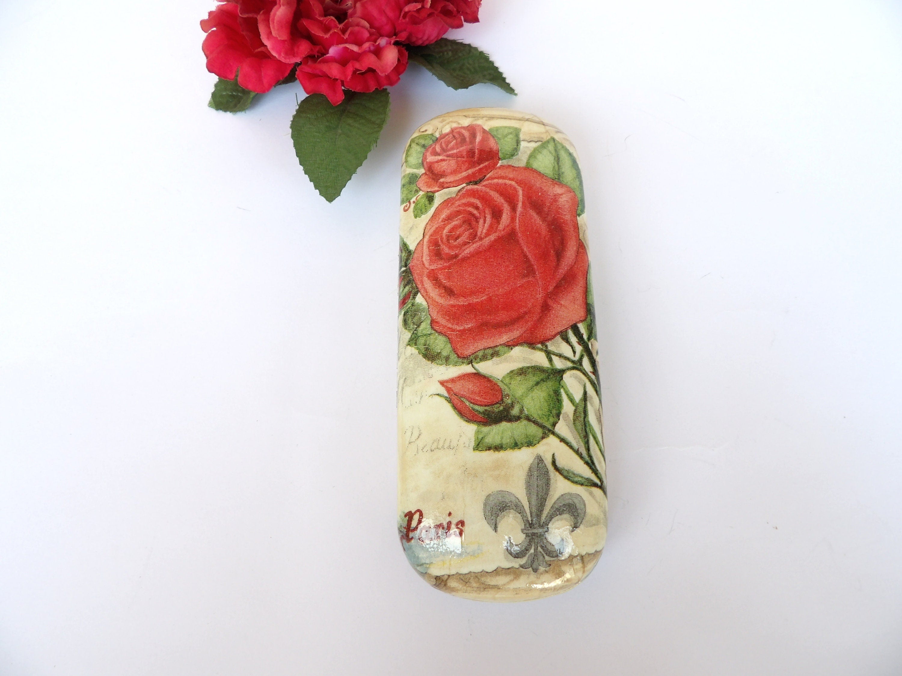 Red Rose Eyeglasses Case, Vintage Paris, Grandmother Gift, Shabby Chic, Romantic Rose Present, Glasses Holder, French Memories