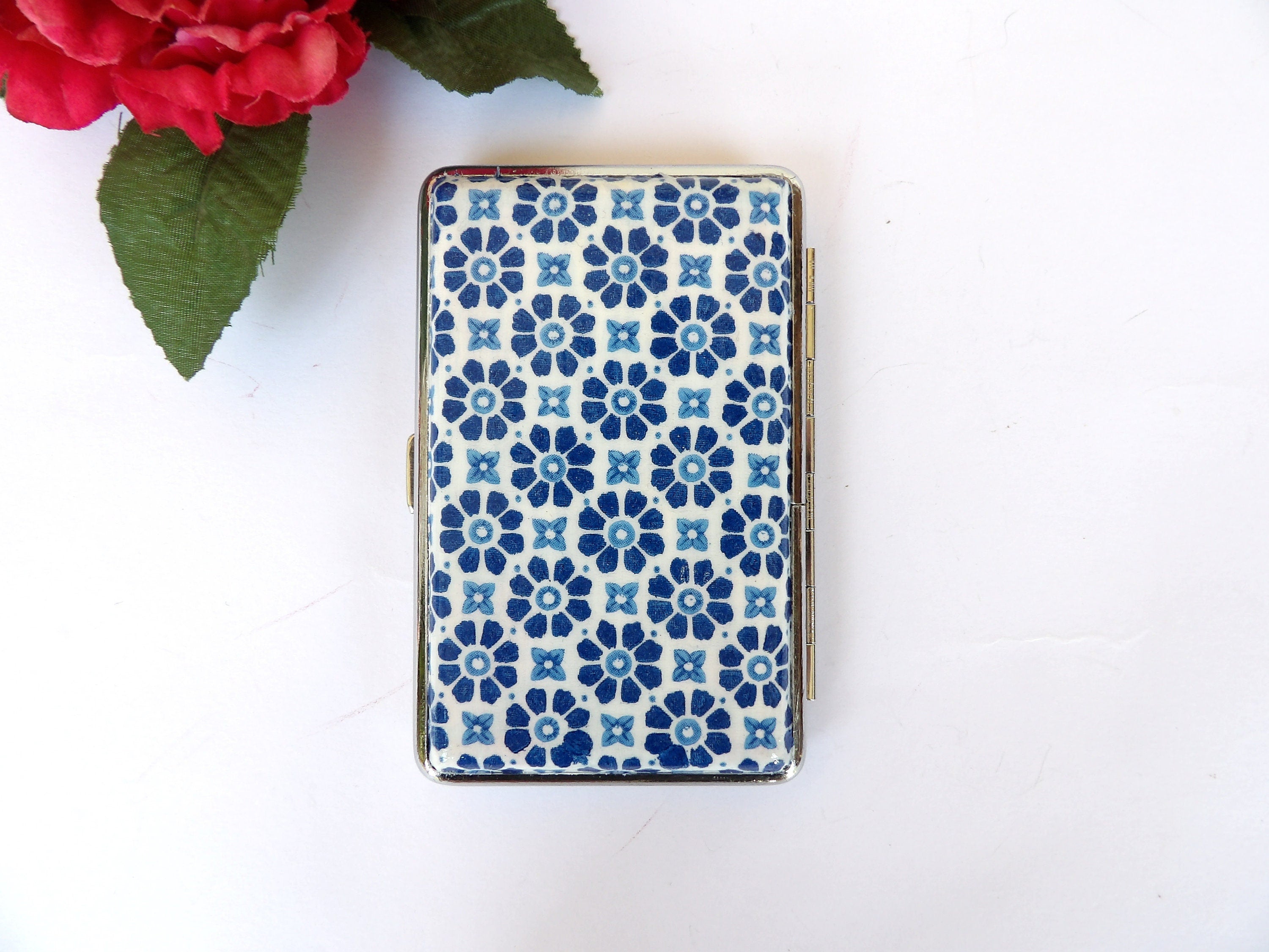 Mediterranean Tiles cigarrette case, 100's slim cigarette box, Blue White pattern, floral pattern, business card case, elegant gift for her