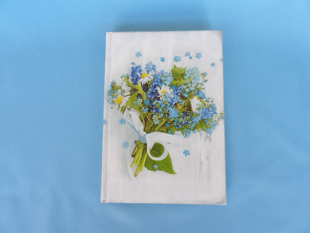 2026 Daily Planner, A5 Hard Cover Day to Page Diary, Appointments Planner, Wedding Planner, Agenda Day per Page, Blue Flowers, Coworker Gift