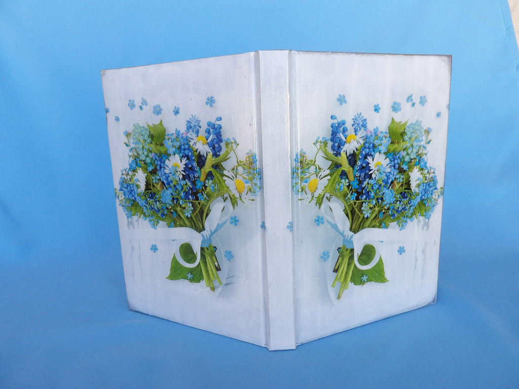 2026 Daily Planner, A5 Hard Cover Day to Page Diary, Appointments Planner, Wedding Planner, Agenda Day per Page, Blue Flowers, Coworker Gift