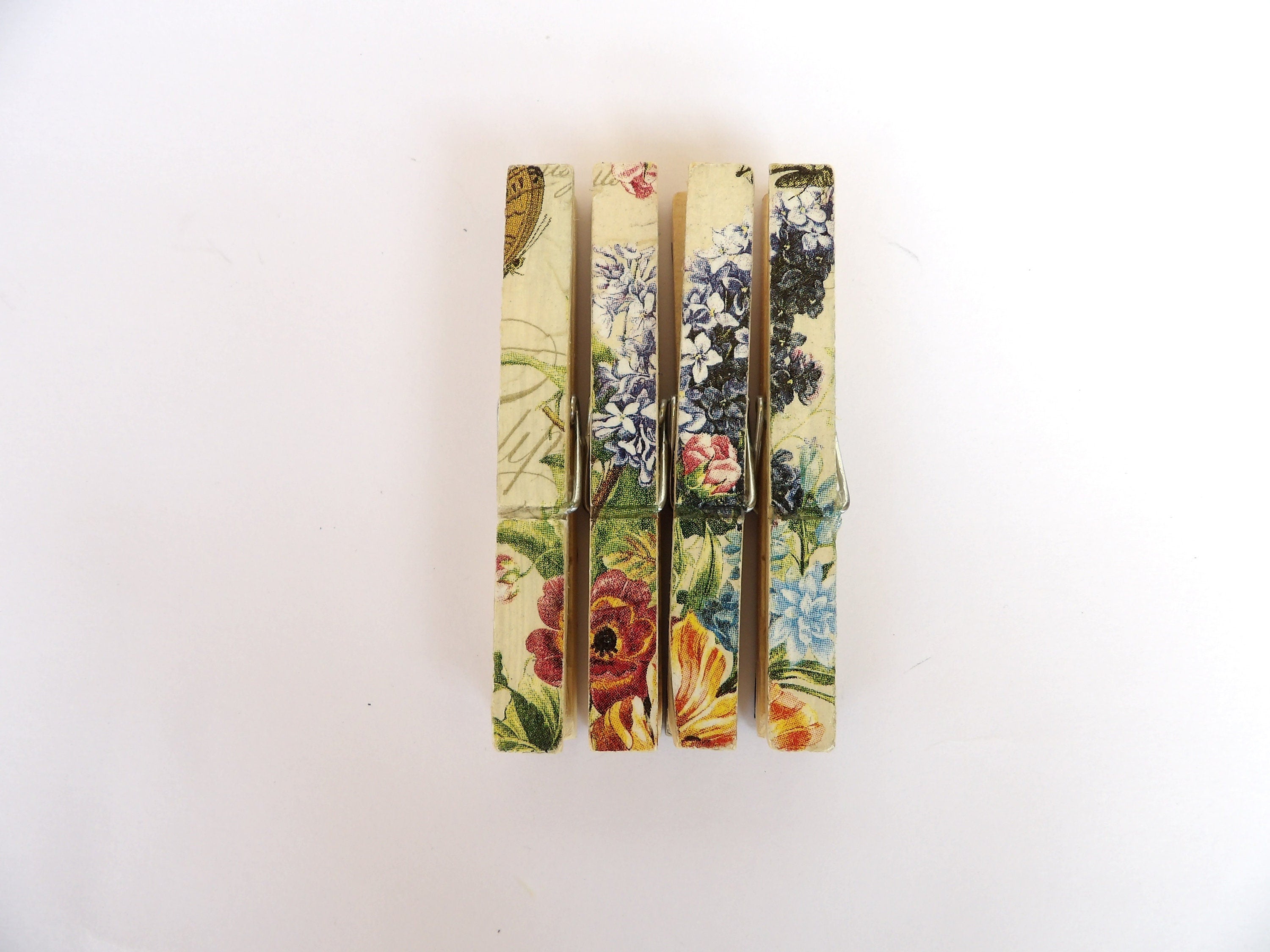 Set of 4 clothes pin magnets, fridge magnet, office clips, memo organizer, vintage clothespin, decorated clips, teacher gift, photo holder