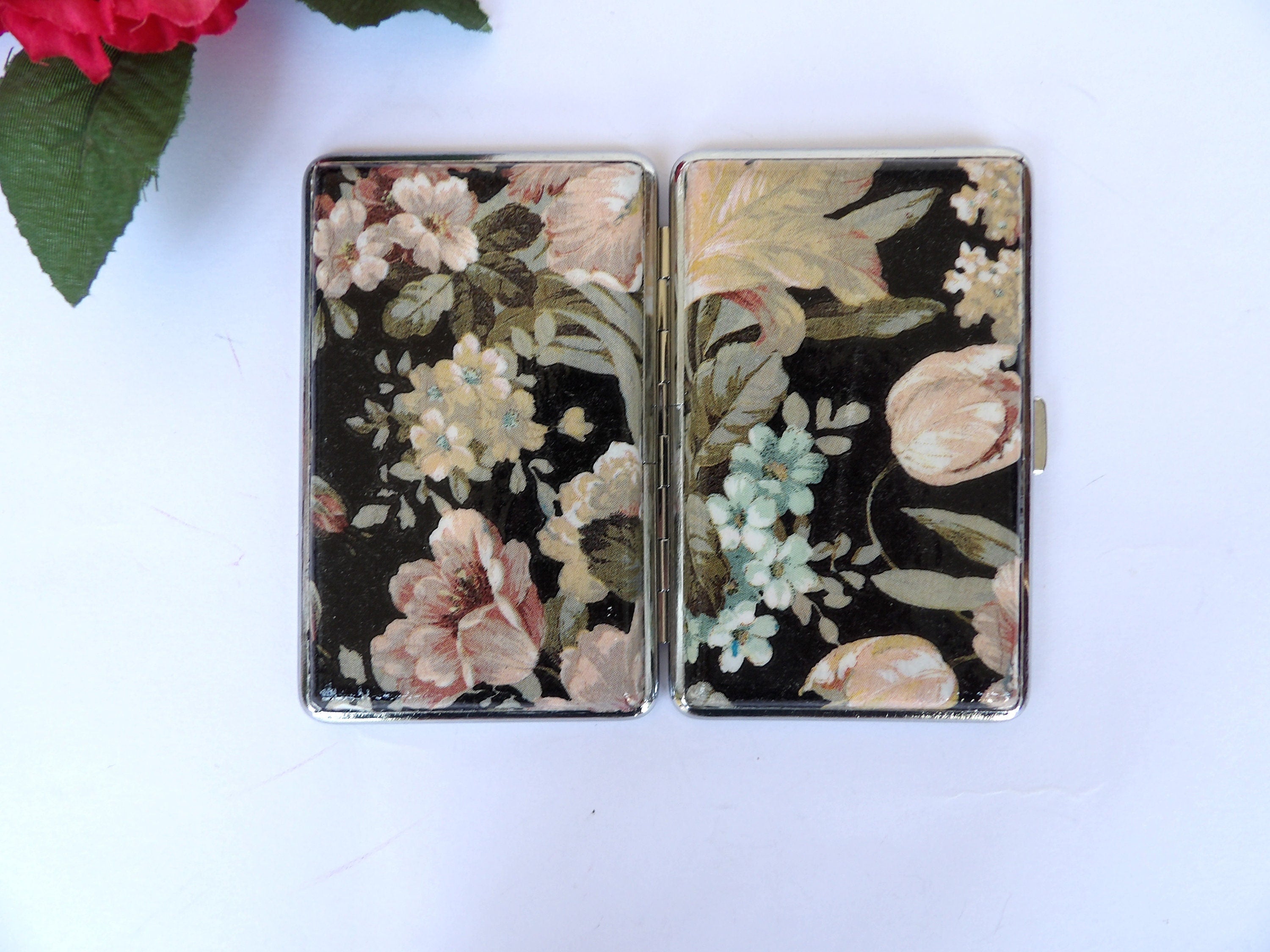 Woman Slim 100's Cigarrette Case, Floral Box, Business Card Case, Gift for Smokers, Elegant Gift for Her, OOAK Credit Card Case, Bag Purse