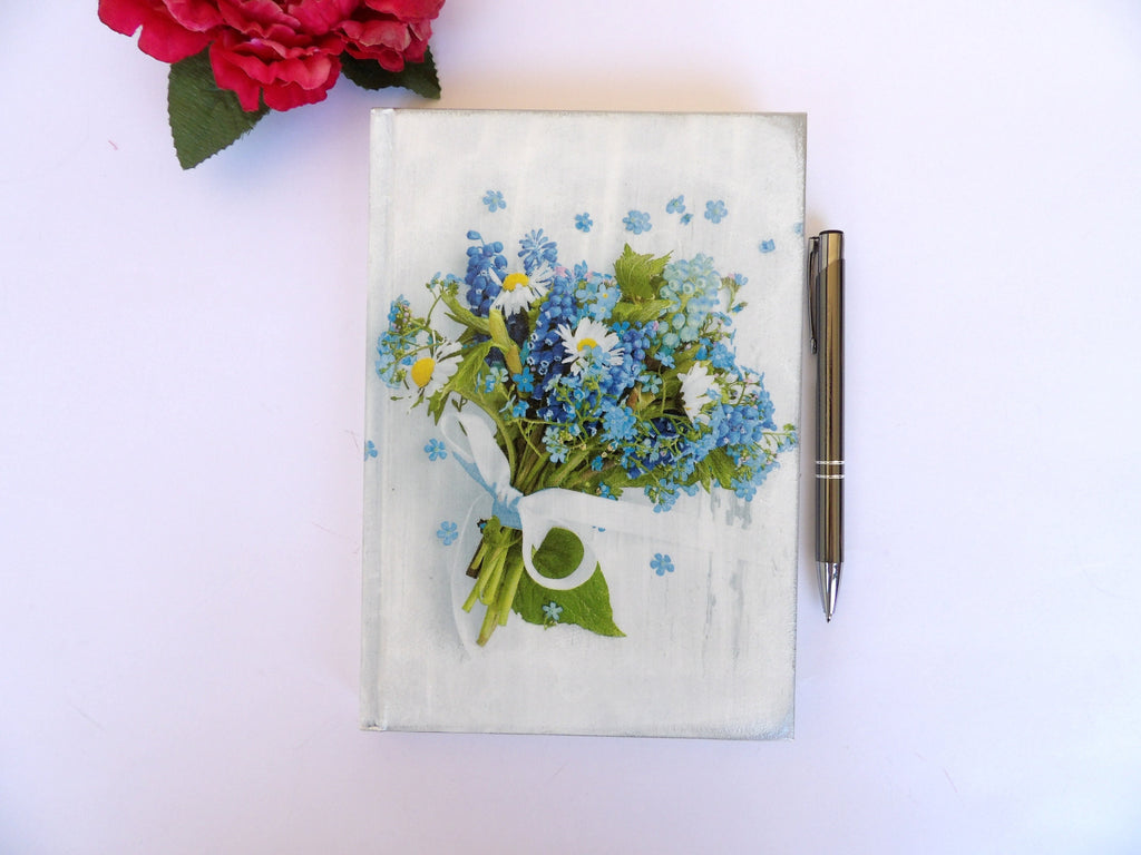 2026 Daily Planner, A5 Hard Cover Day to Page Diary, Appointments Planner, Wedding Planner, Agenda Day per Page, Blue Flowers, Coworker Gift