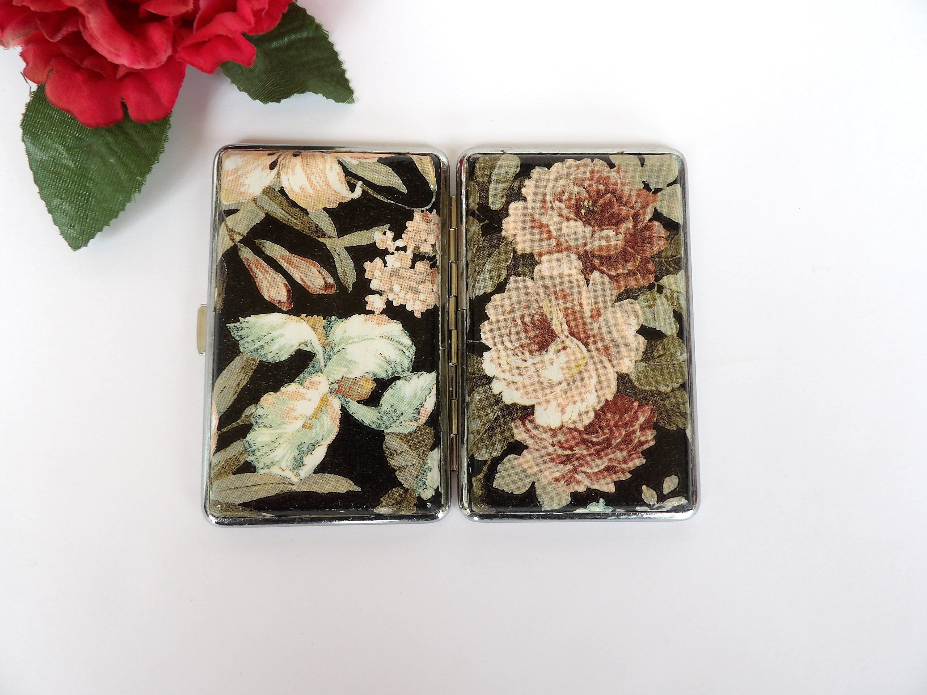 Slim 100's Cigarrette Case with Roses, Floral Box, Business Card Case, Gift for Smokers, Elegant Gift for Her, Credit Card Case, Bag Purse