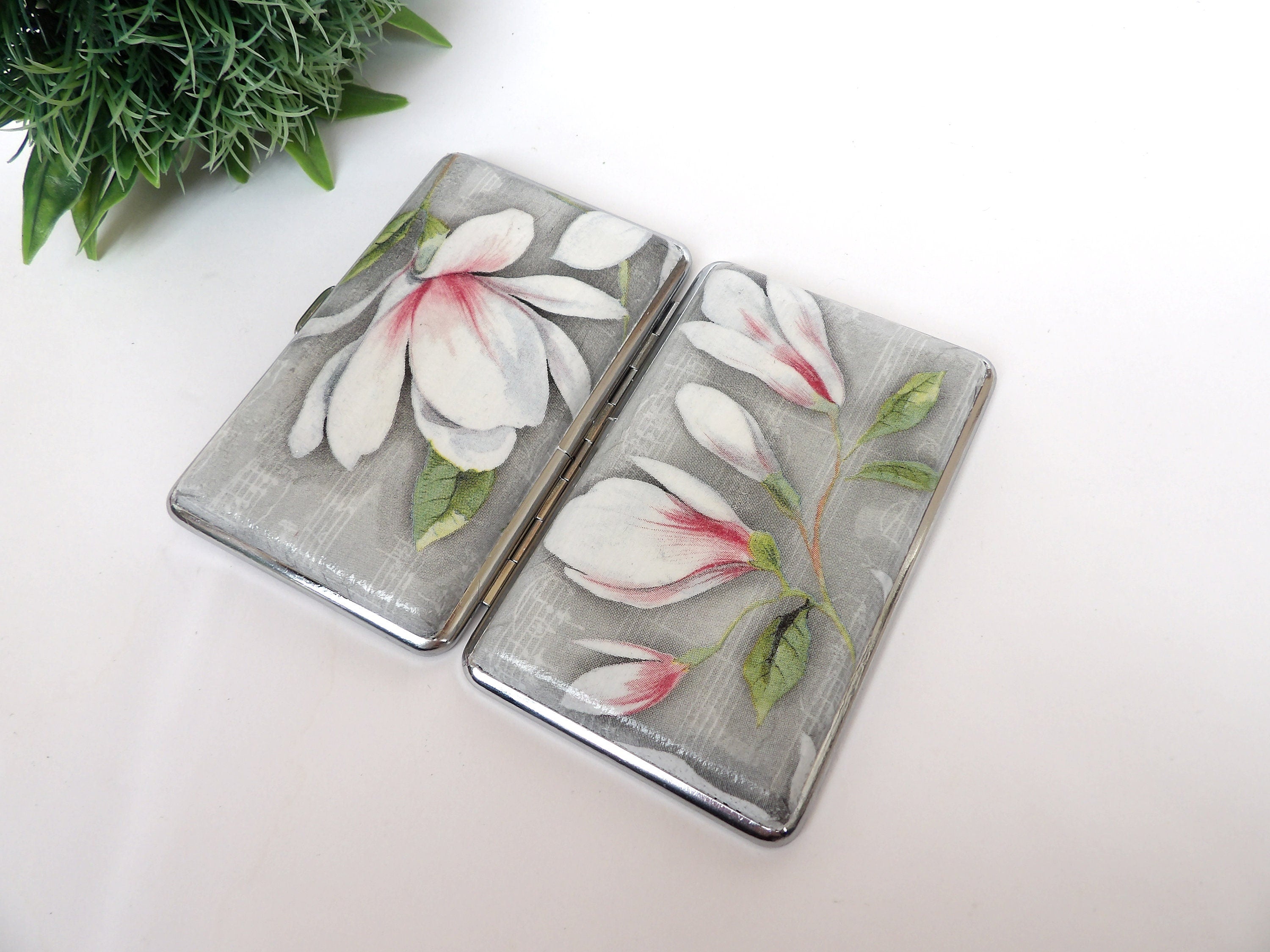 Magnolia Blossom Cigarrette Case, 100's slim Cigarette Box,  White Magnolia Pattern, Floral Woman Case, Business Card Case, Gift for wife