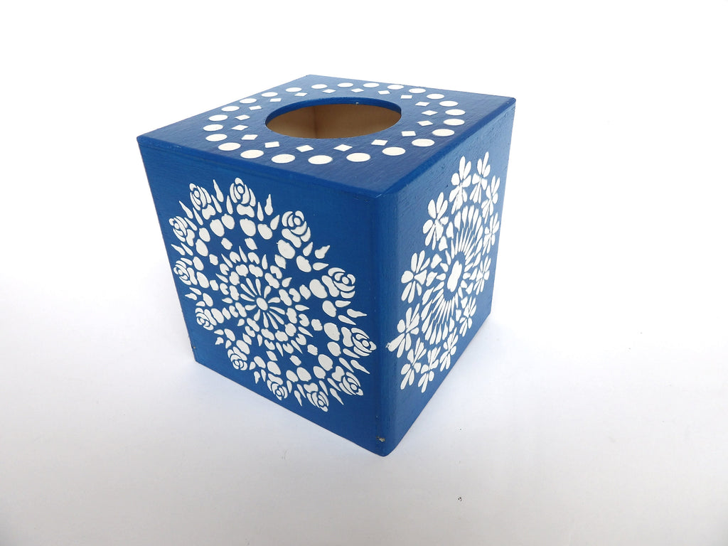 Handmade Wooden Tissue Box Cover – Blue and White Floral Mandala Design | Decorative Rustic Tissue Holder for Home and Office