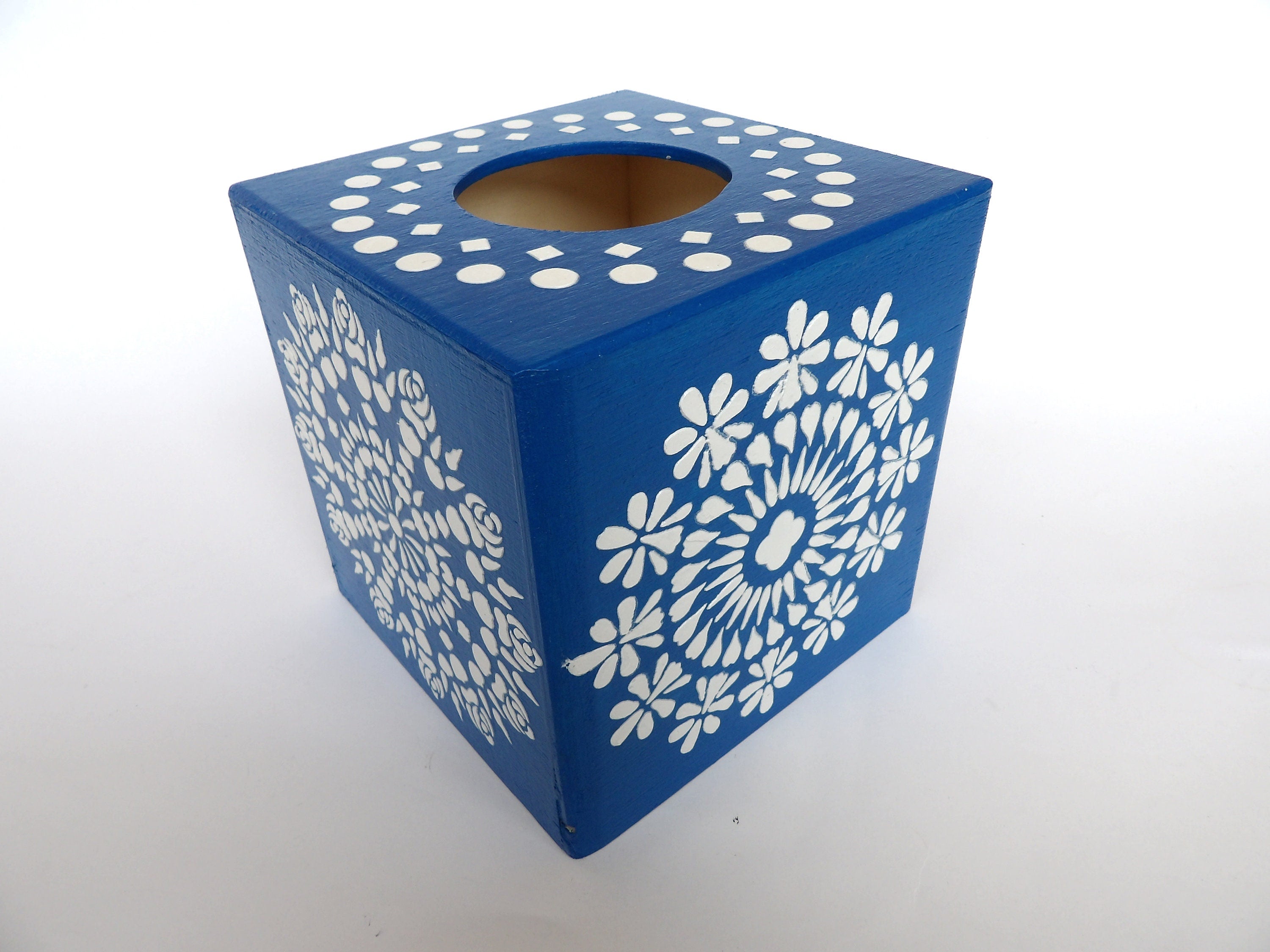 Handmade Wooden Tissue Box Cover – Blue and White Floral Mandala Design | Decorative Rustic Tissue Holder for Home and Office