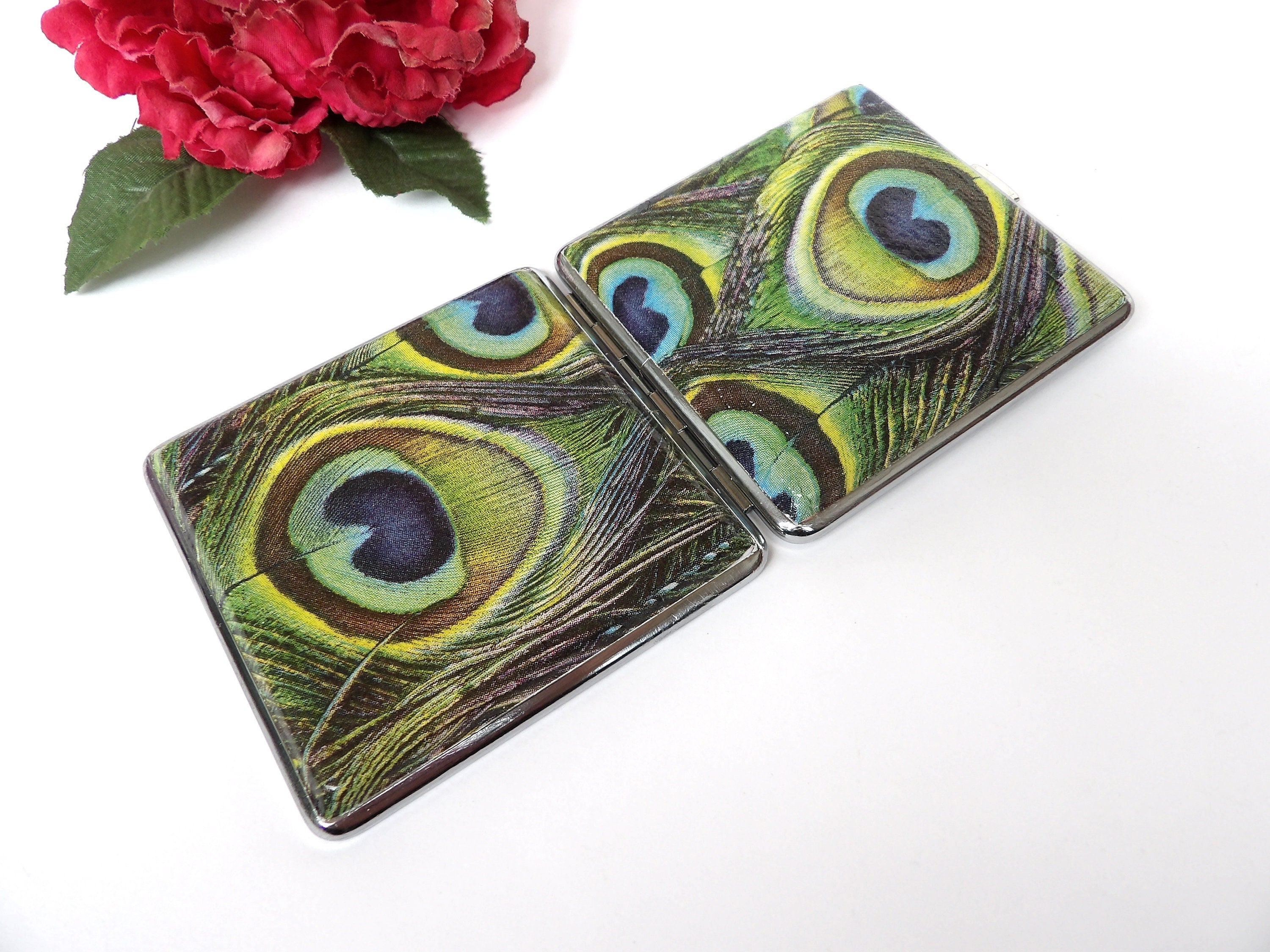 Elegant Peacock Feather Cigarette Case – Vintage Metal Smokers Gift, King Size Box, Unique Wallet for Women