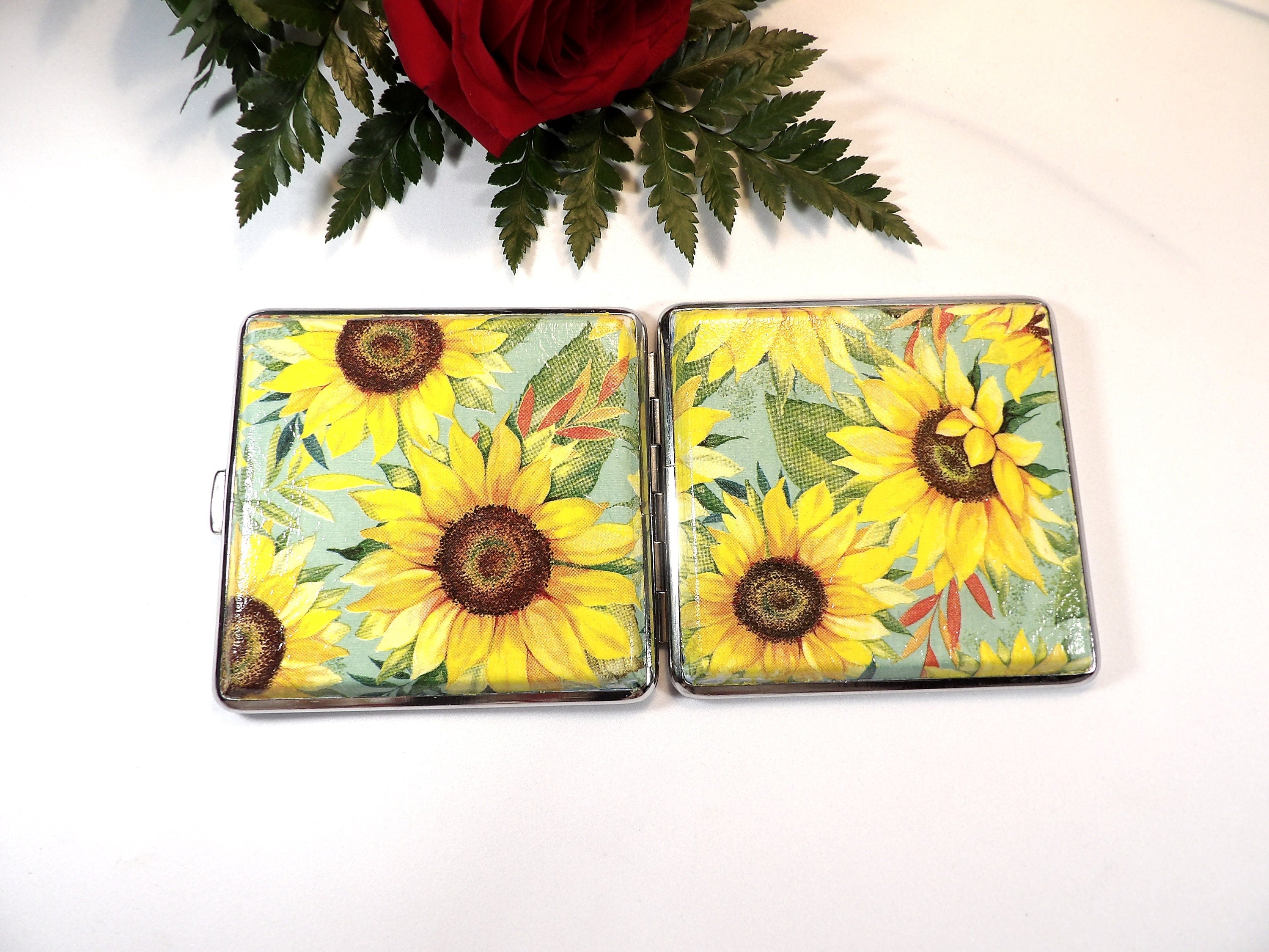 Sunflower Cigarette Case, Floral ID Card Case, Business Card Case, Distresed Floral Case, Credit Card Wallet, Fashion Cigarrette Holder