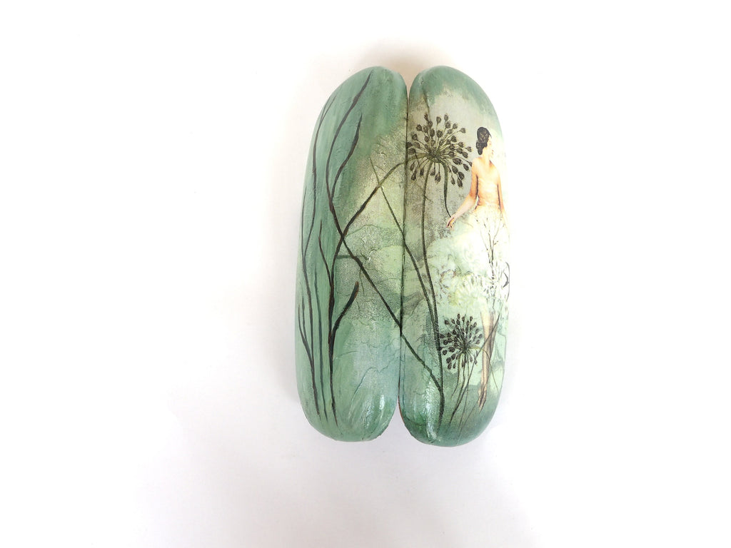 Hard Eyeglasses Case for Woman, Romantic Glasses Holder, Women Reading Accessory, Green Elegant Case, Gift for Mother, Bag Accessory