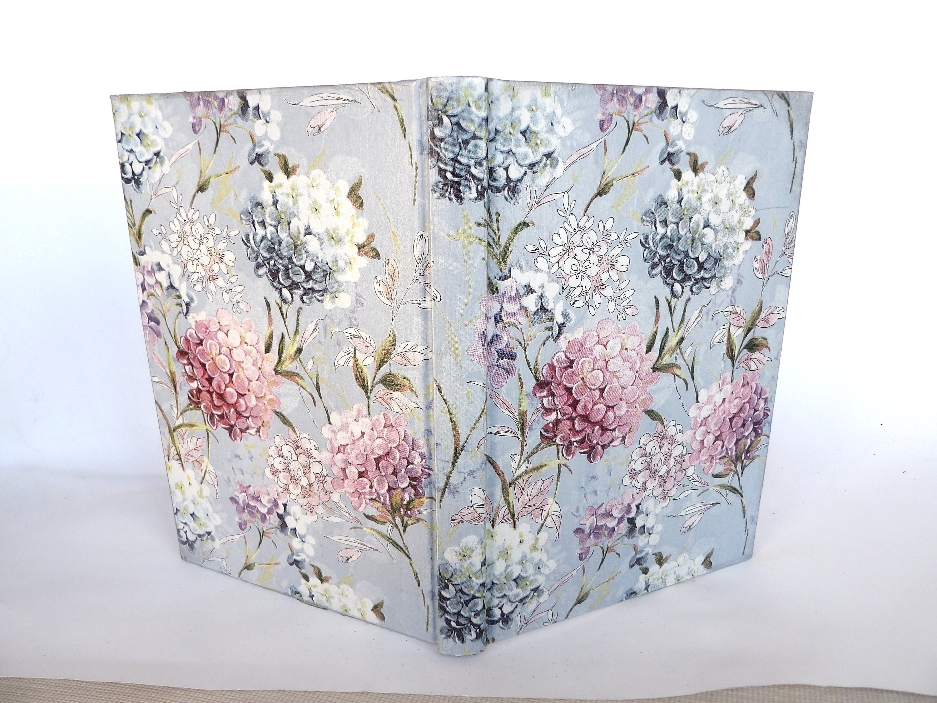 Daily Planner 2026, A5 Hard Cover Diary, Journal, Appointment Book, Agenda Day to a Page, Hortensia Flower, Co-worker gift , Daily Calendar