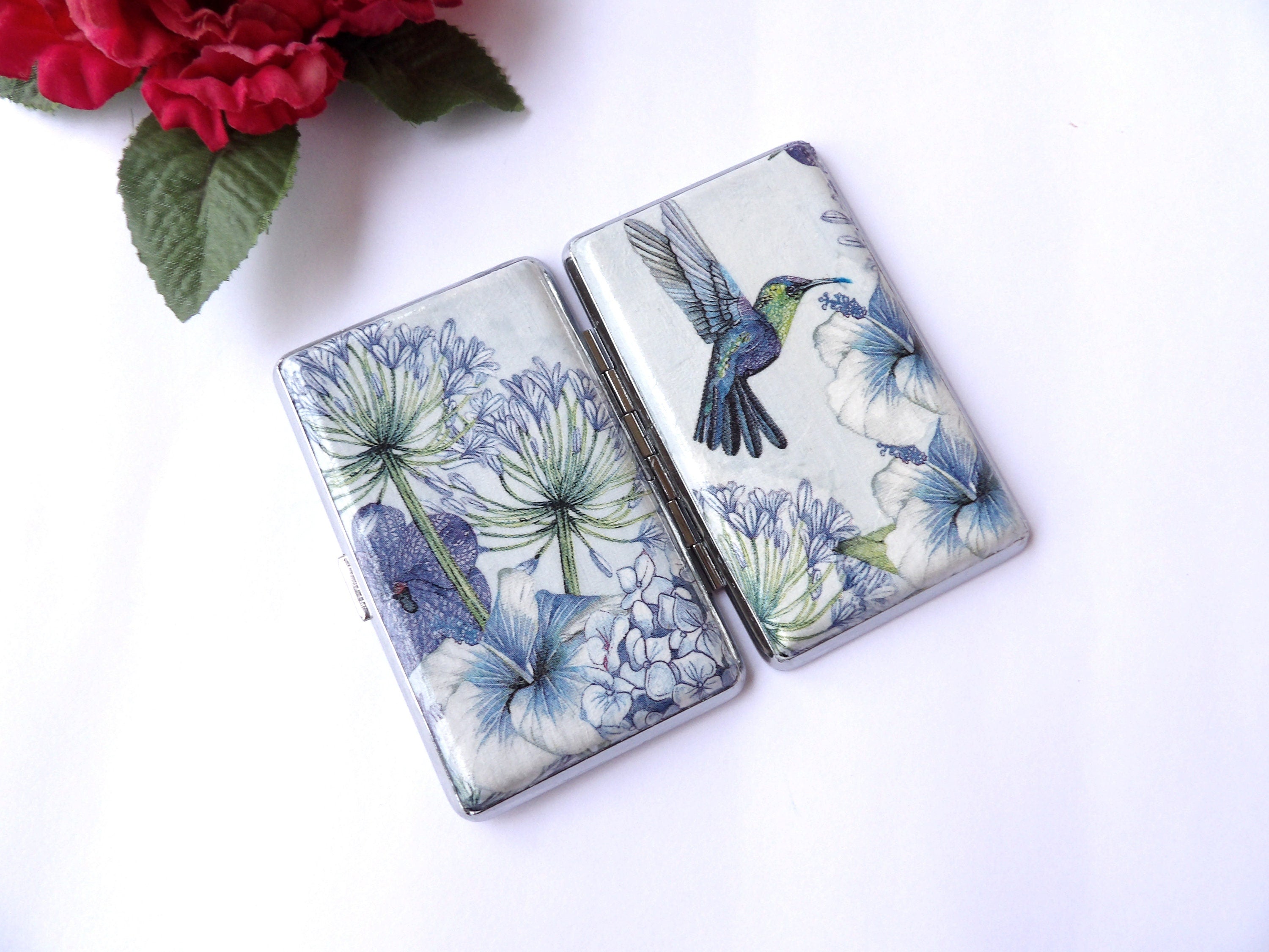 Cigarrette case with Hummingbird, 100s slim cigarette box, Blue White pattern, floral pattern, business card case, elegant gift for her