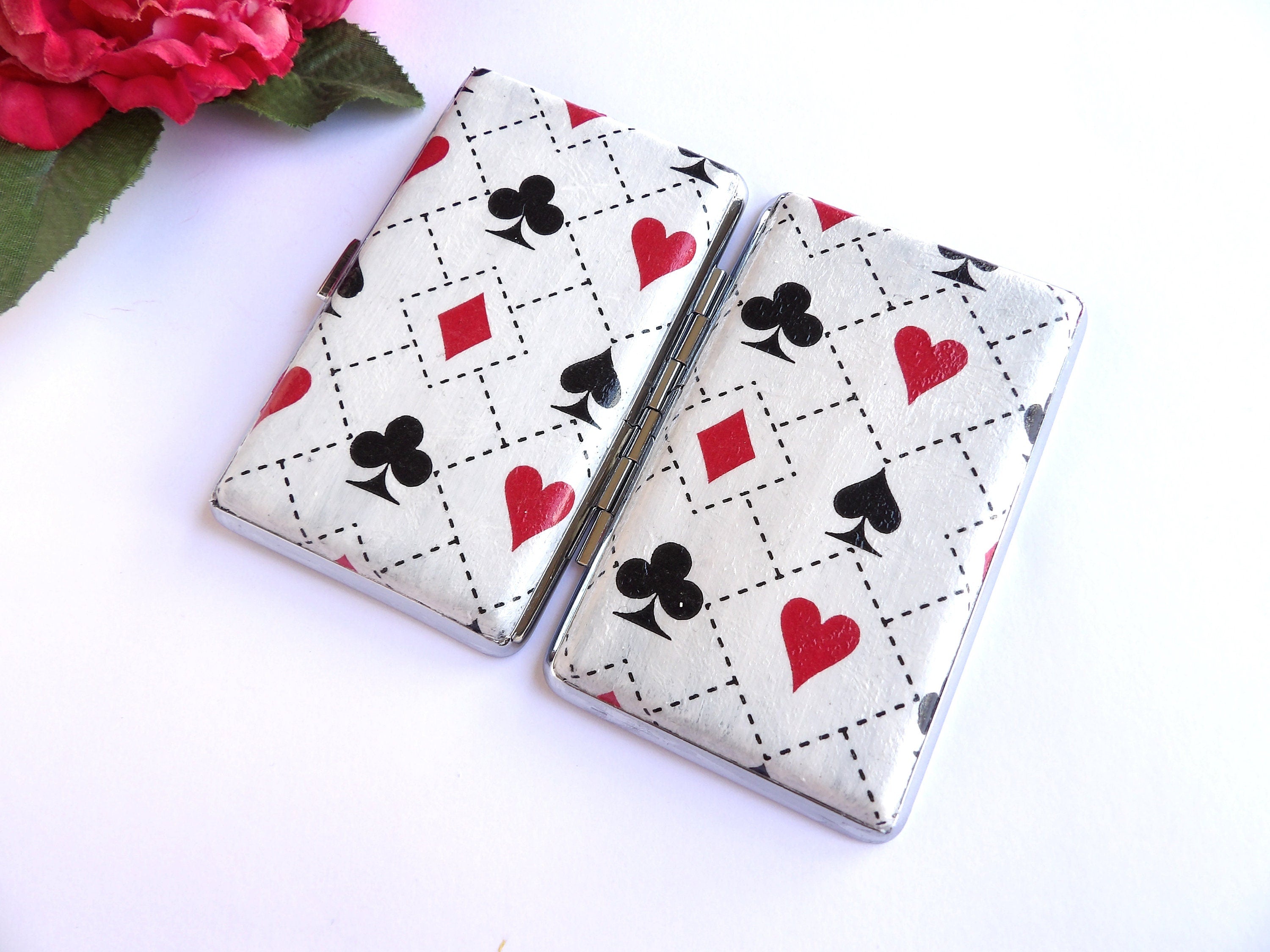 Cigarrette case with poker cards, 100's slim cigarette box, Playing card pattern, business card case, elegant gift for him or her