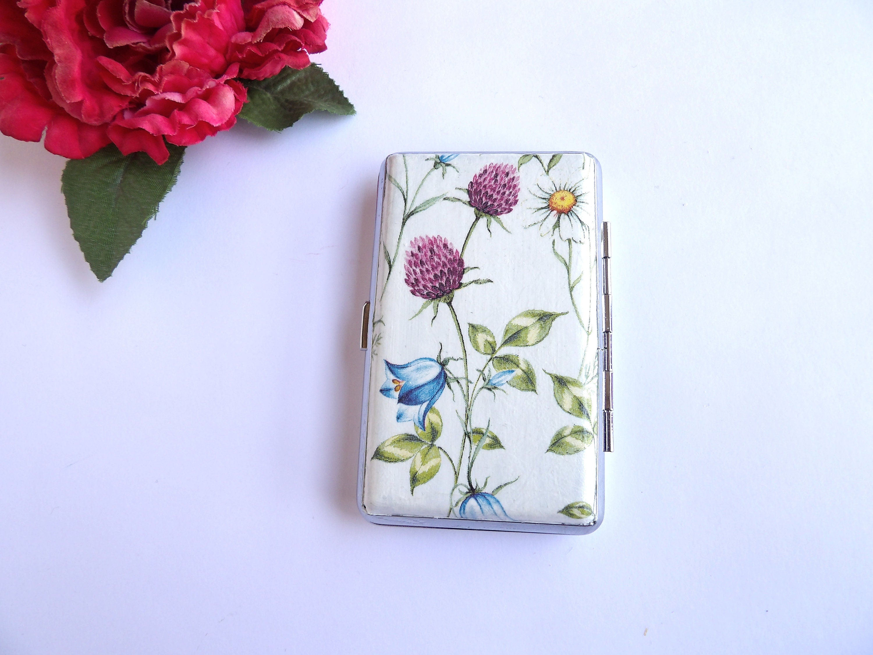 Wild flowers cigarrette case, 100s slim cigarette box, Gentle floral pattern case, business card case, elegant gift for her, thin case