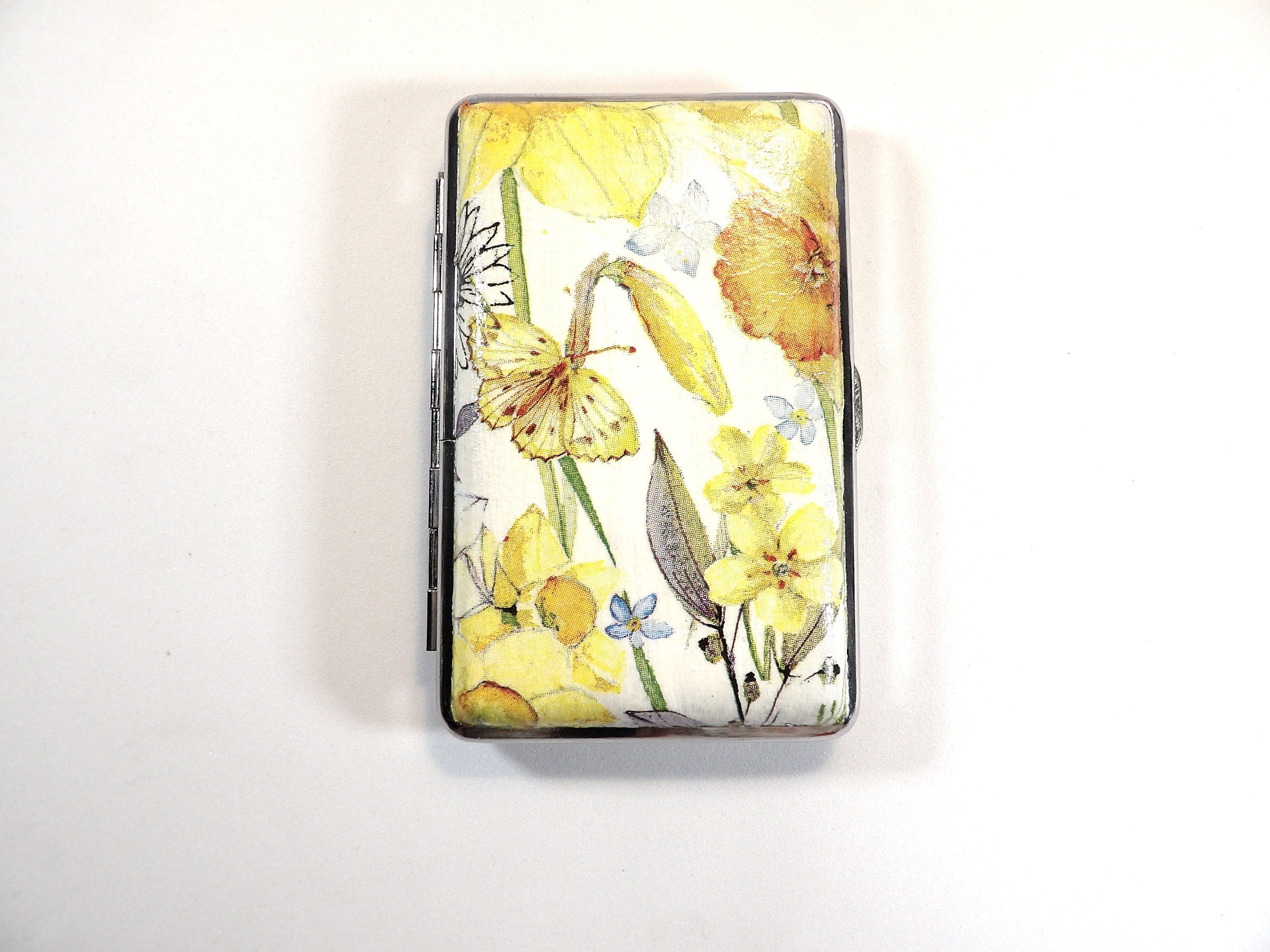 Daffodil Cigarrette Case, 100s Slim Cigarette Box, Butterfly Card Case, Floral Pattern Box, Business Card Case, Elegant Gift for Her