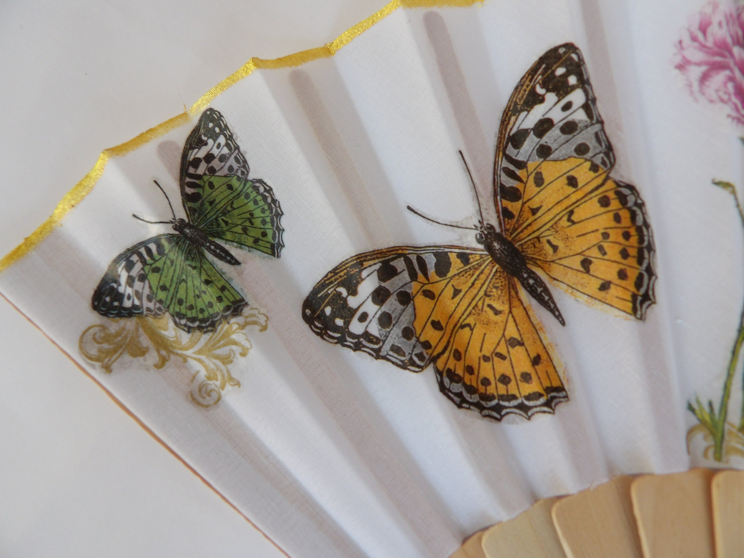 Butterfly Hand Fan, Holding Fan, Wedding Gift, Bride Accessory, Gift for Birds lovers, Bridesmaid Hand Fan, Summer Accessory