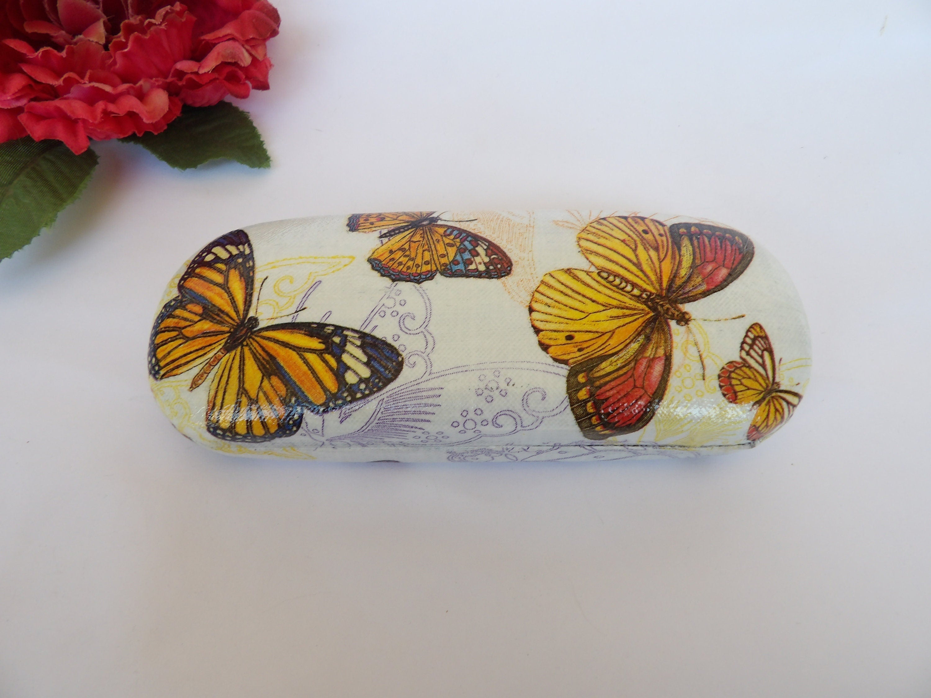 Funda Rígida para Gafas con Mariposas - Estuche Protector Artesanal