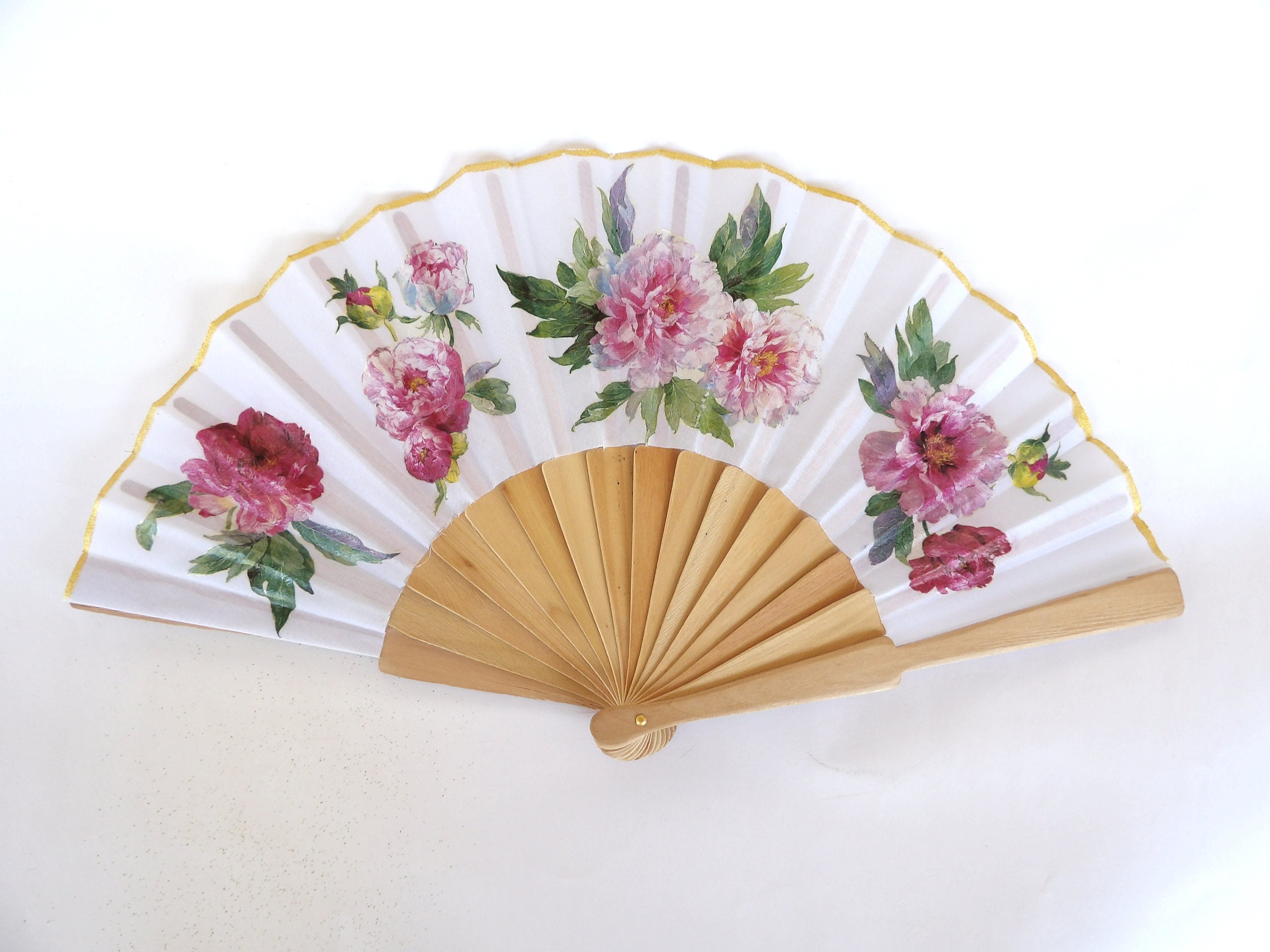 Hand Fan with Peonies, Floral Holding Fan, Wedding Dress Accessory, Spanish Hand Fan, Garden Wedding hand fan, gift for bride mom