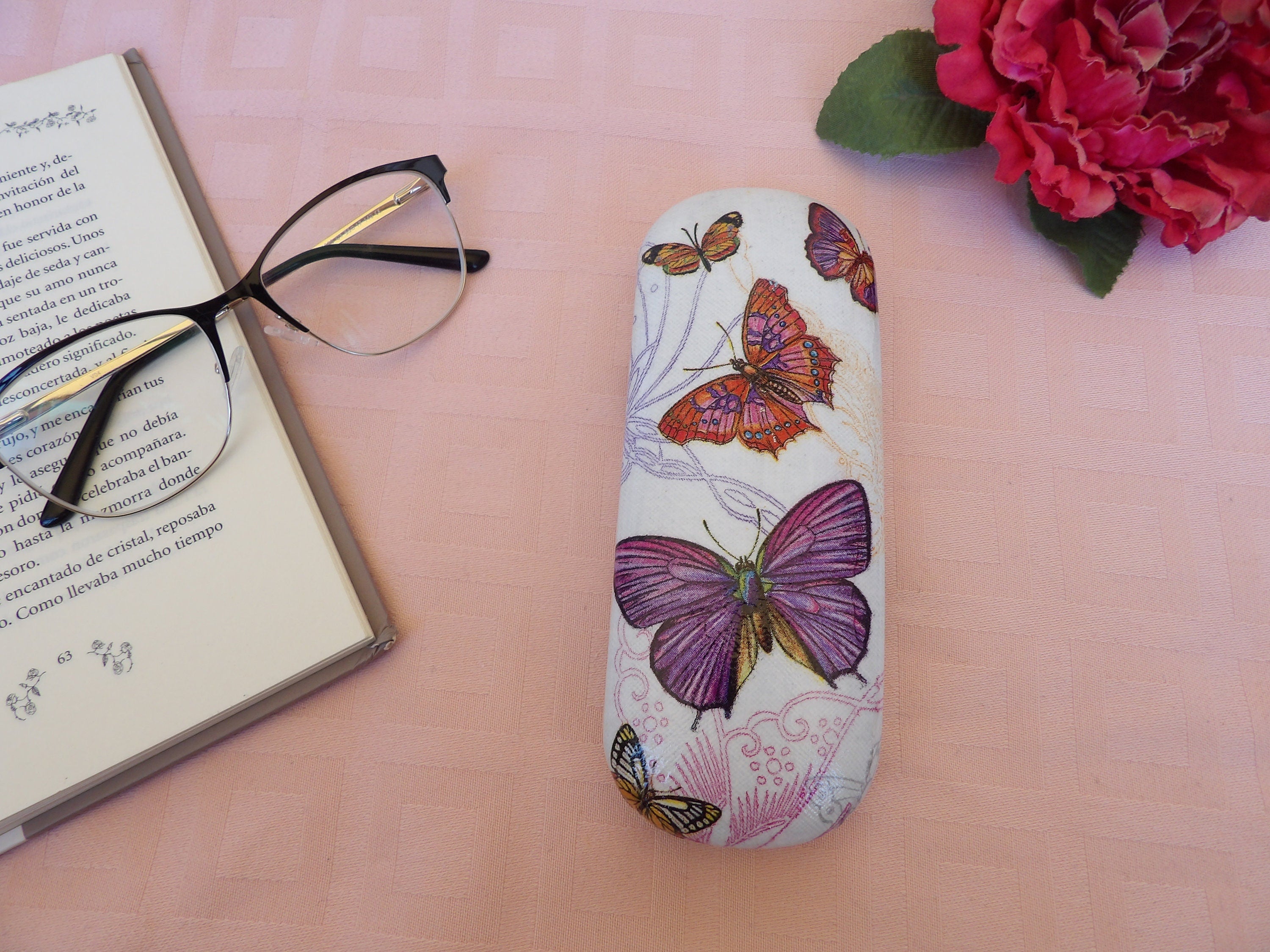 Funda Rígida para Gafas con Mariposas - Estuche Protector Artesanal
