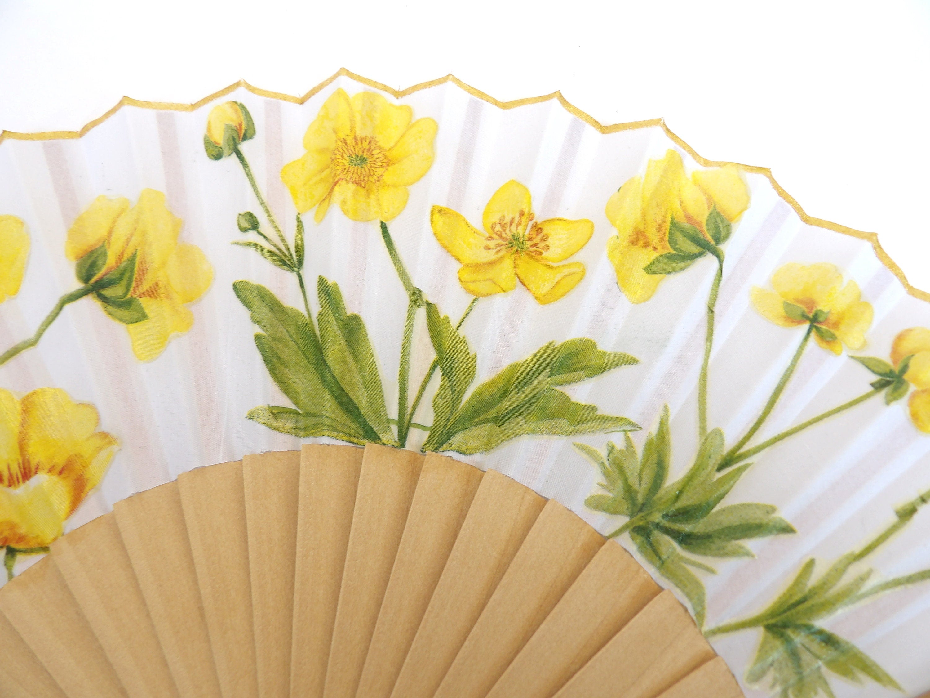 Floral Hand Fan, Handheld Folding Fan, Wedding Hand Fan, Scllop Handheld fan, Bride Hand Fan, Summer Accessory, Gift for Bridesmade