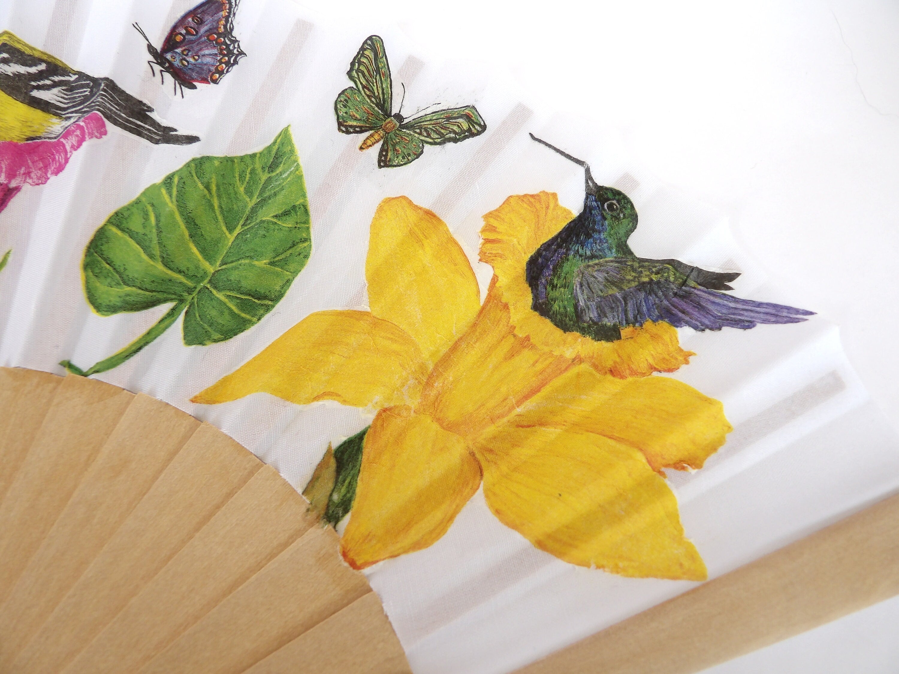 Hand Fan with Birds and Flowers, Botanical Hand Fan, Nature lovers Hand Fan, Spanish Holding Fan, Wedding Accessory, Bride Hand Fan