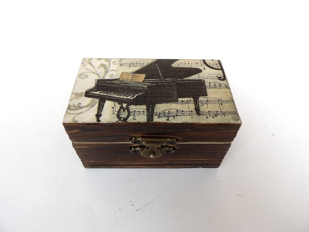 Wooden jewelry box with piano and notes, small shabby chic box for musicians, OOAK art box, rustic grand piano box, gift for music teacher