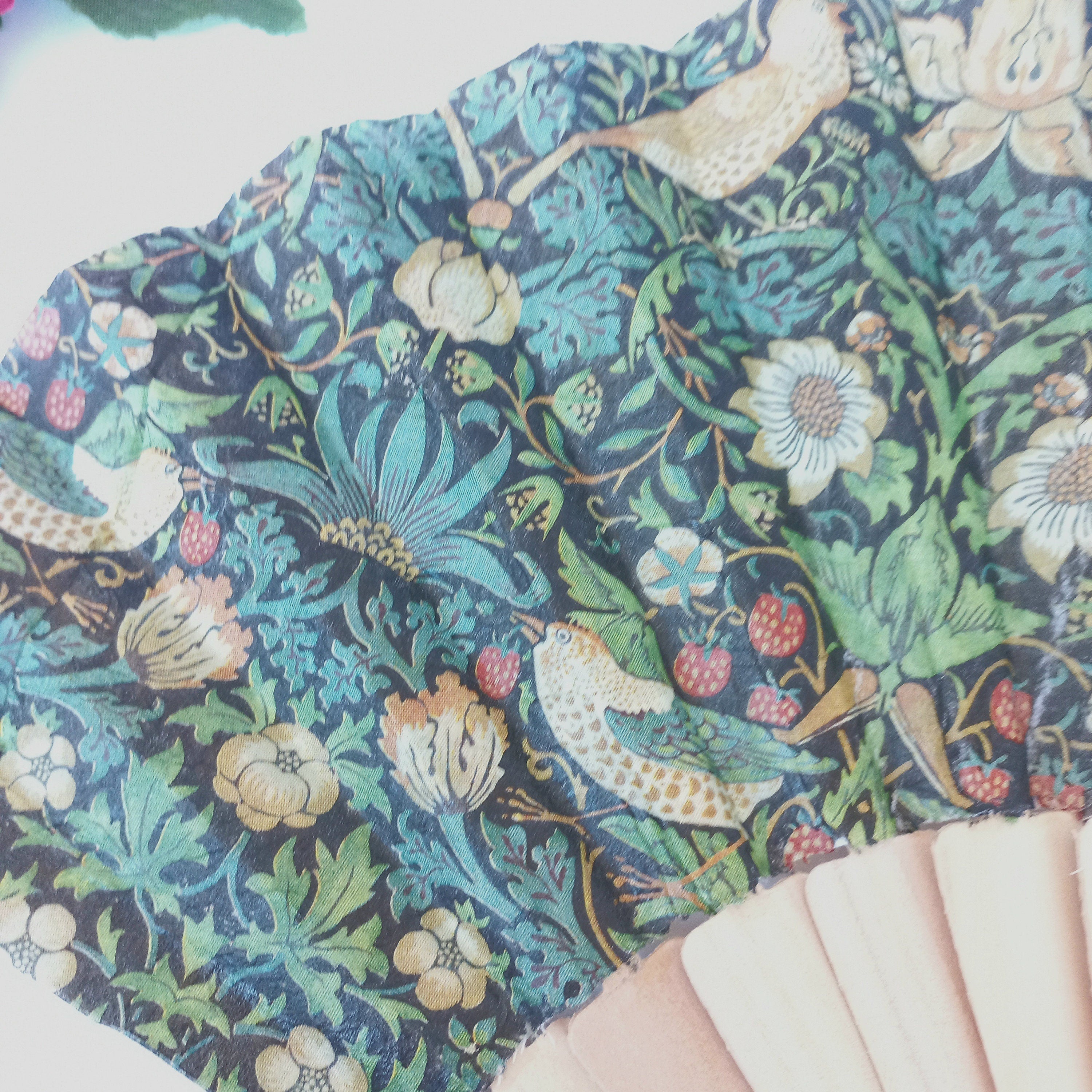 William Morris Hand Fan, Straberry thief design, birds hand fan, Floral Holding Fan, Spanish Hand Fan, gift for bride, gift for bride mom