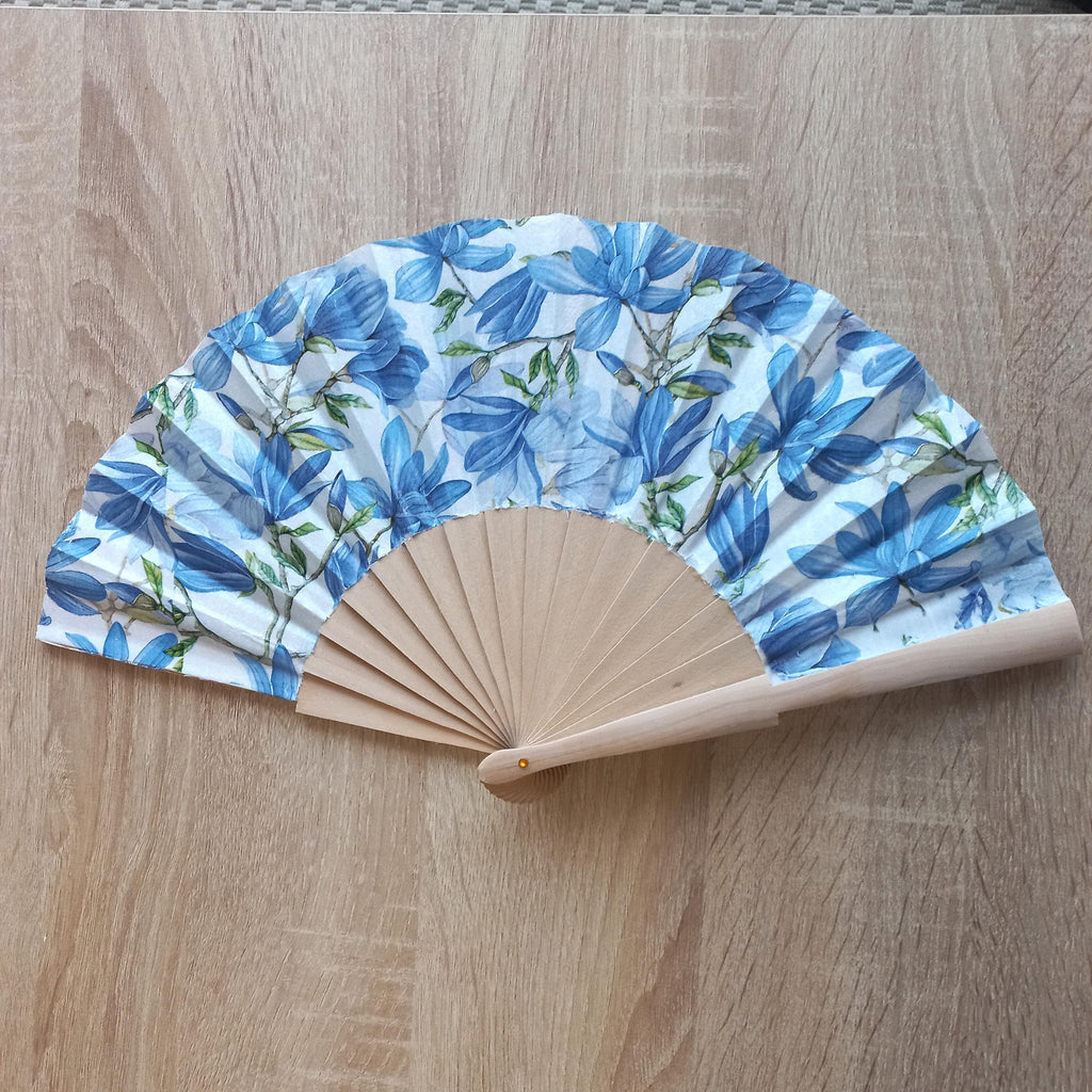 Magnolia Hand Fan, Floral Holding Fan, Wedding Gift, Bride Accessory, Symbol of Dignity & Perseverance, Gift for Plant lovers, Botanical Fan