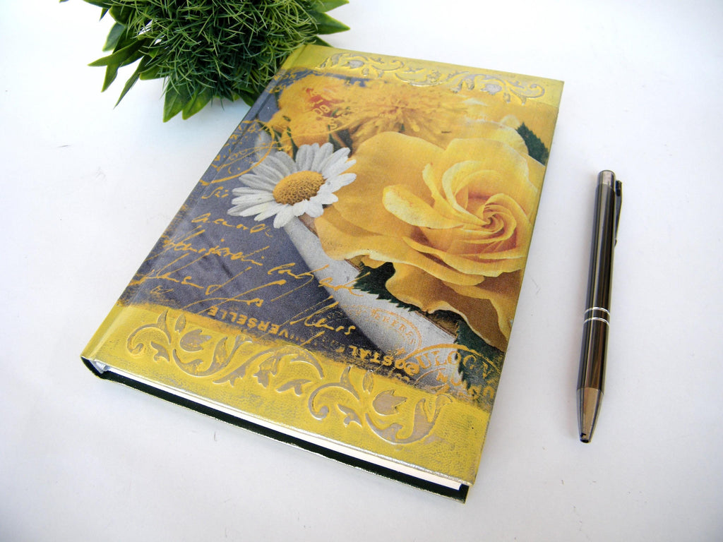 Daily Diary 2026 – Handmade & Decorated Hardcover | English and Spanish Versions
