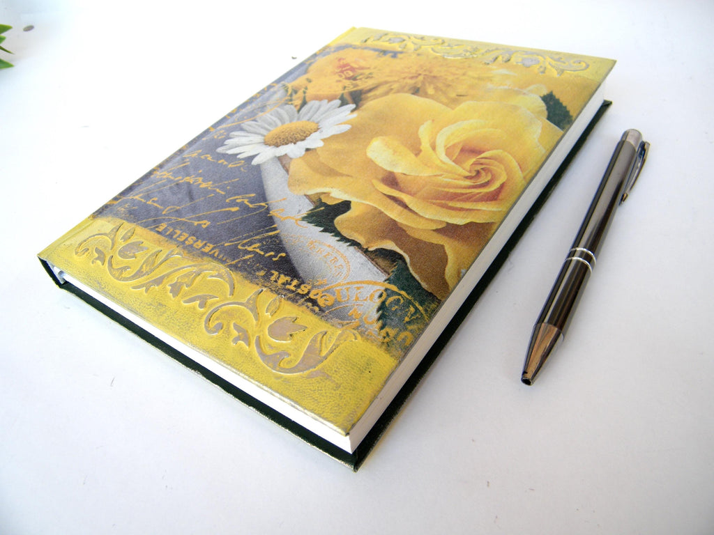 Daily Diary 2026 – Handmade & Decorated Hardcover | English and Spanish Versions