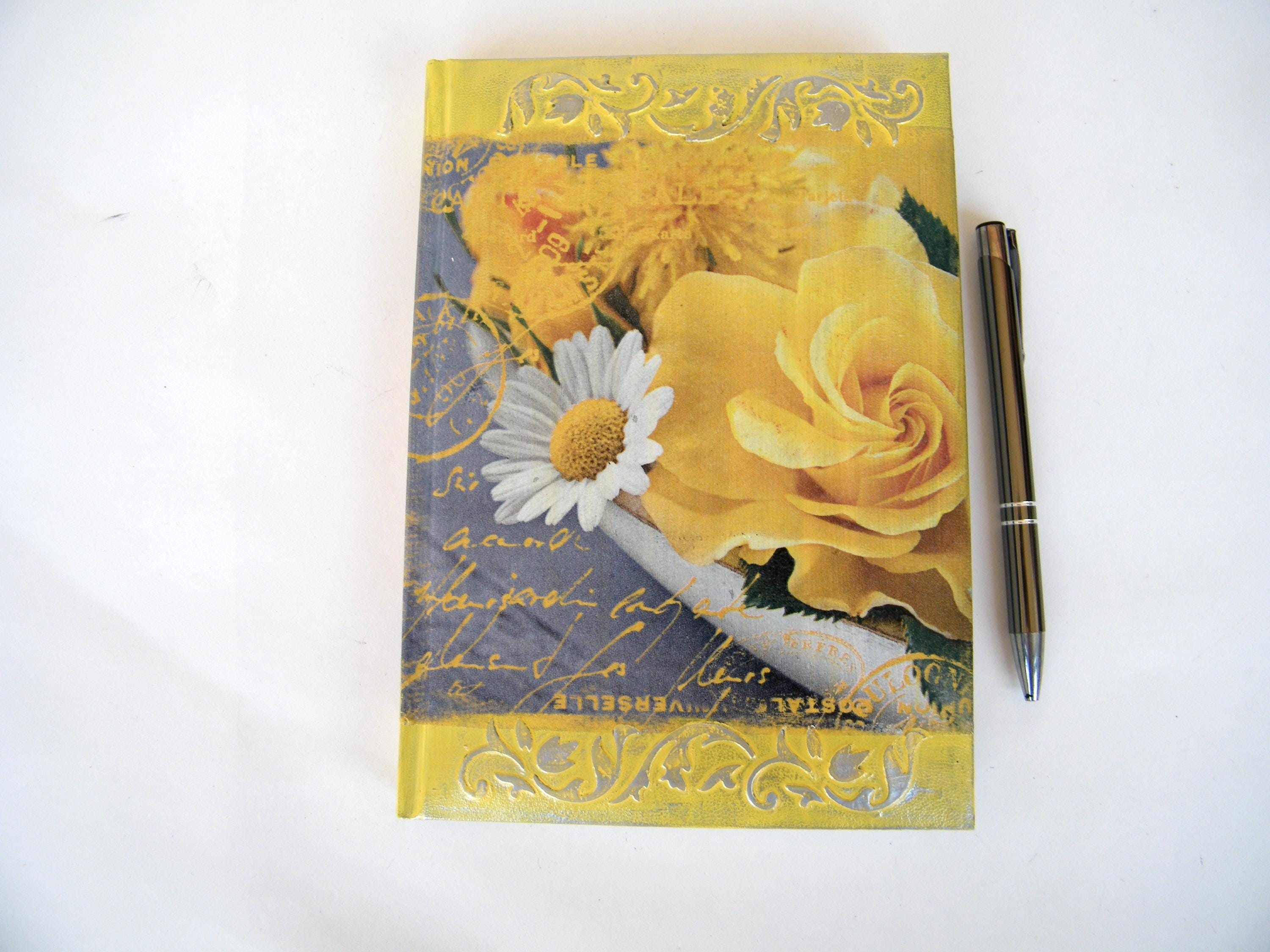 Daily Diary 2026 – Handmade & Decorated Hardcover | English and Spanish Versions